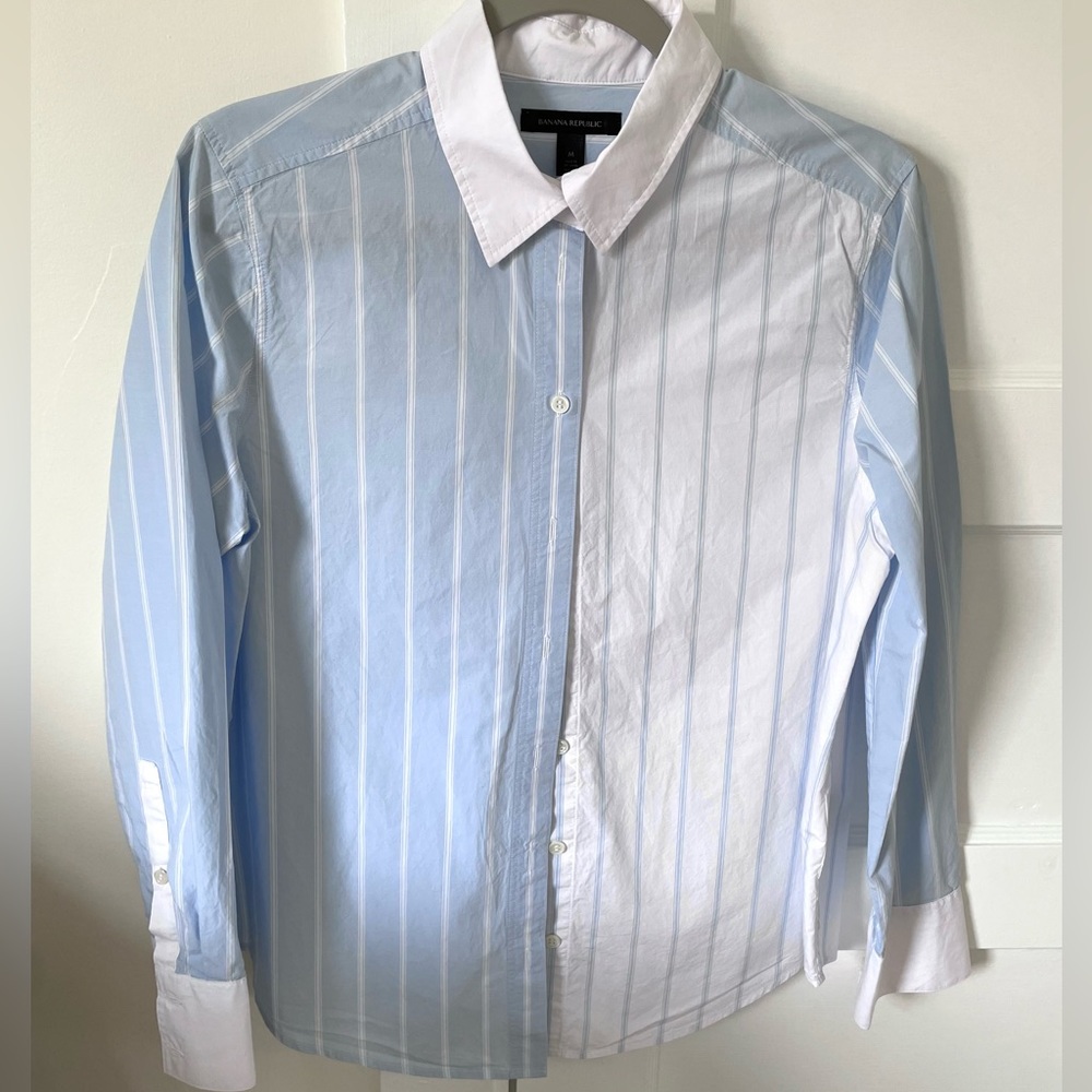 Banana Republic Blue Striped Button-Up Shirt